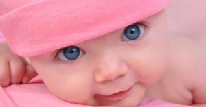 baby with blue eyes